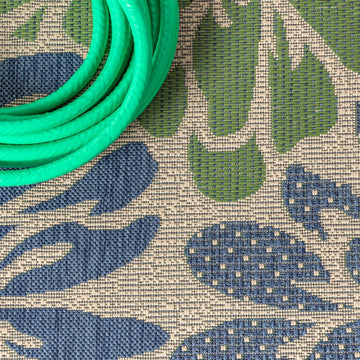 Zinnia Modern Floral Textured Weave Indoor/outdoor Round Rug